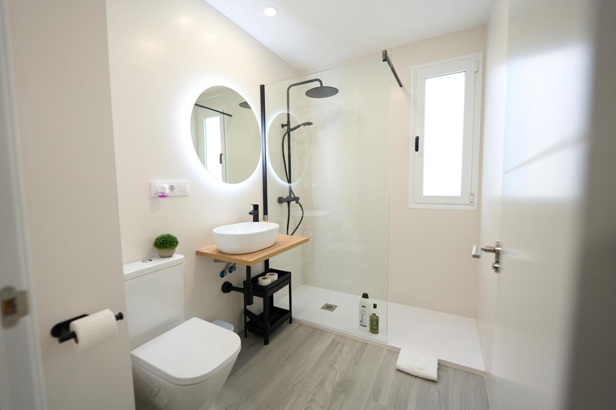 Paseo Maritimo - Apartamento A Estrenar, A Pie De Playa, Con 2 Banos Almeria Bagian luar foto